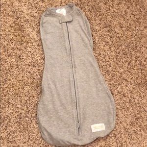 Never worn woombie swaddle!